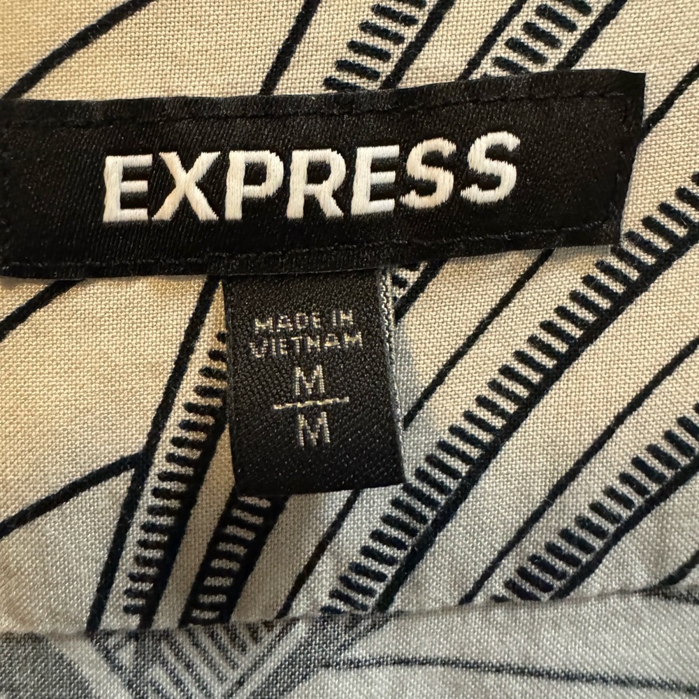 Express Button Down Medium - Picture 2 of 3